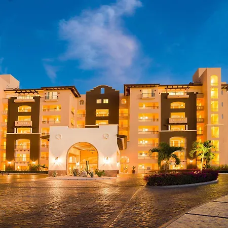 Villa Del Arco Residences